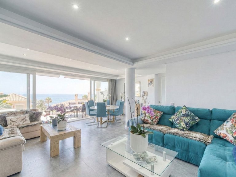 Villa for Sale in Costa del Sol Estepona, Malaga 5
