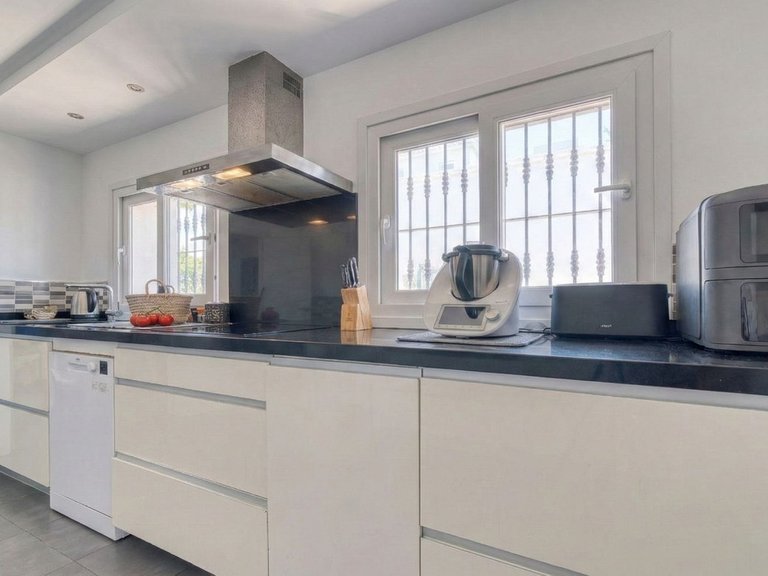 Villa for Sale in Costa del Sol Estepona, Malaga 7