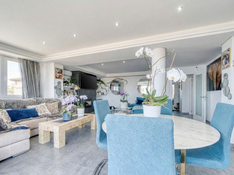 Villa for Sale in Costa del Sol Estepona, Malaga 8