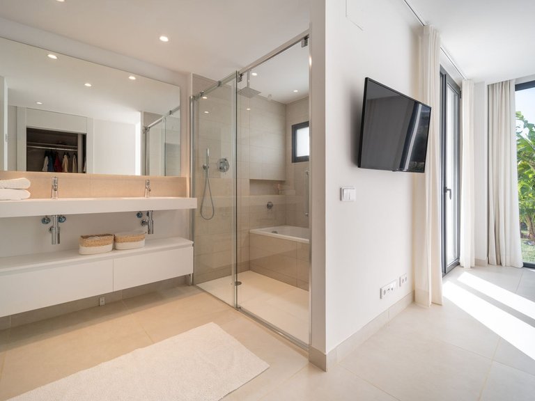 Apartment for Sale in Fuengirola, Malaga 17