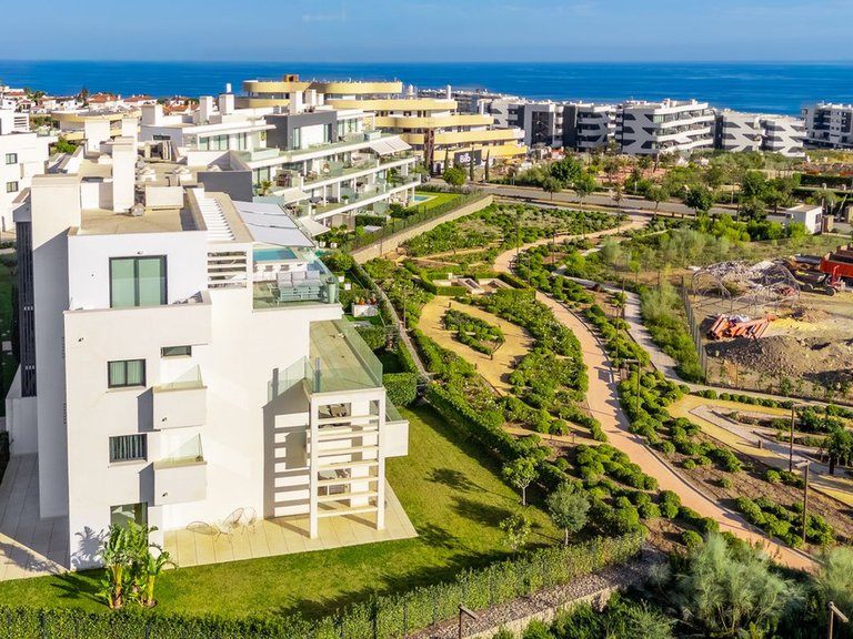 Apartment for Sale in Fuengirola, Malaga 29