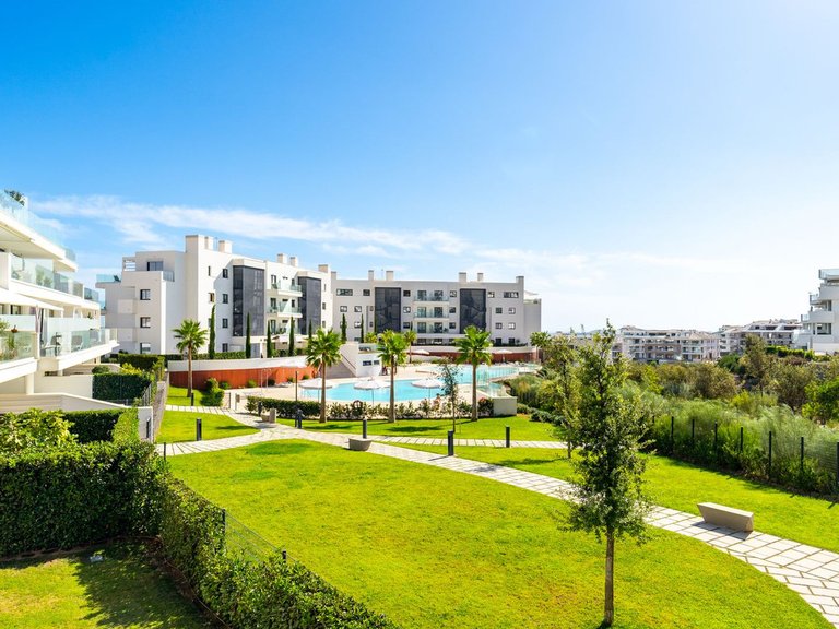 Apartment for Sale in Fuengirola, Malaga 36