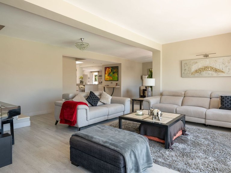 Villa for Sale in Río Real, Malaga 25