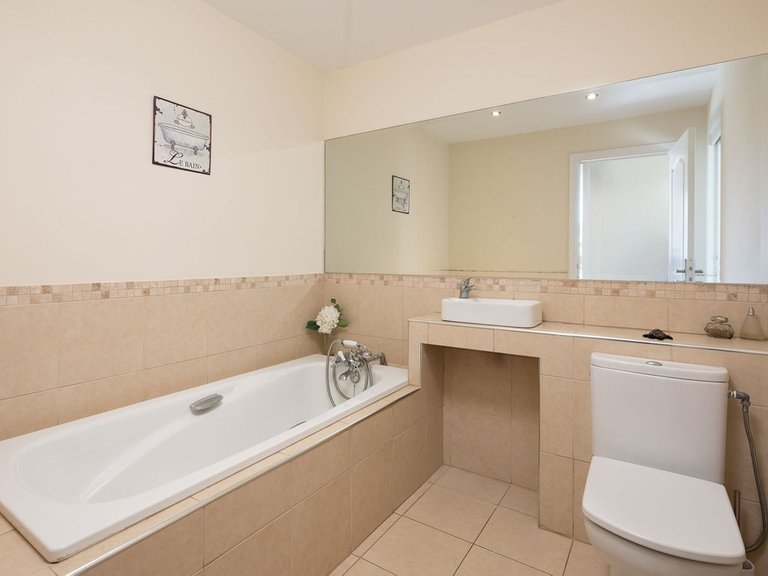 Villa for Sale in Río Real, Malaga 36