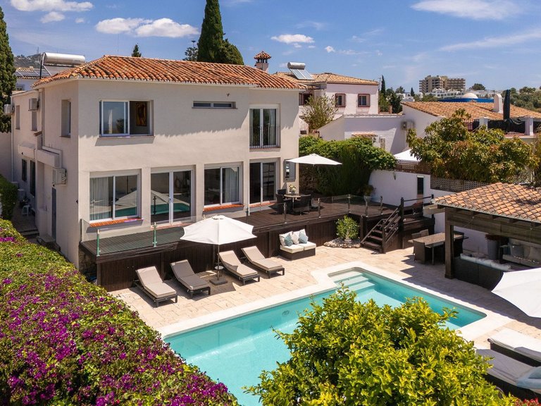 Villa for Sale in Río Real, Malaga 4
