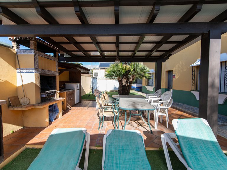 Villa for Sale in Las Chapas, Malaga 14