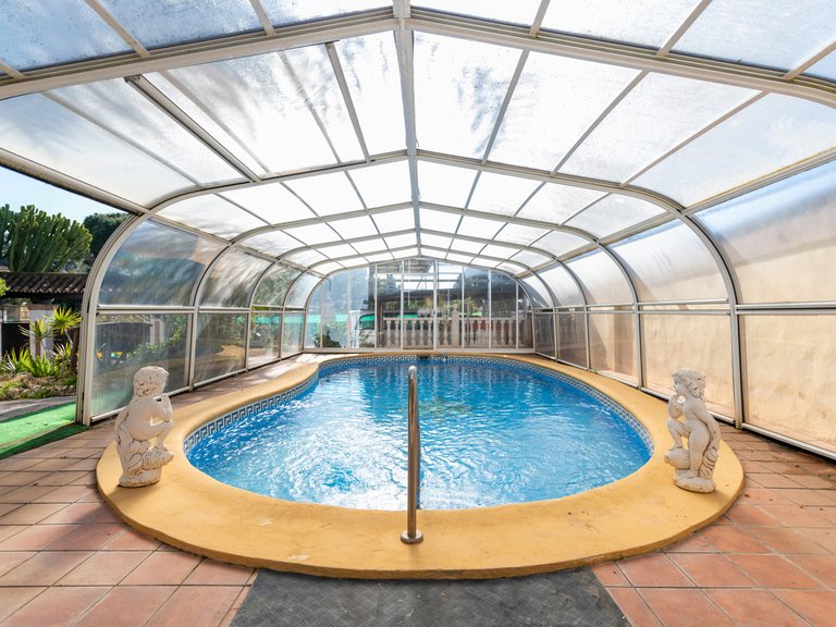 Villa for Sale in Las Chapas, Malaga 15