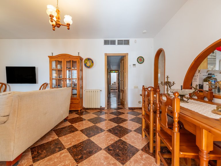Villa for Sale in Las Chapas, Malaga 17