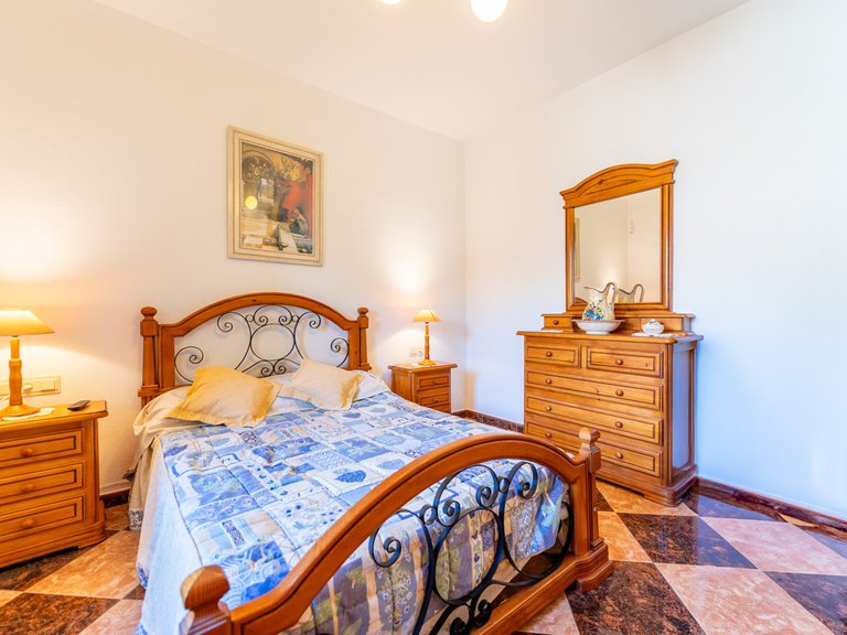 Villa for Sale in Las Chapas, Malaga 24