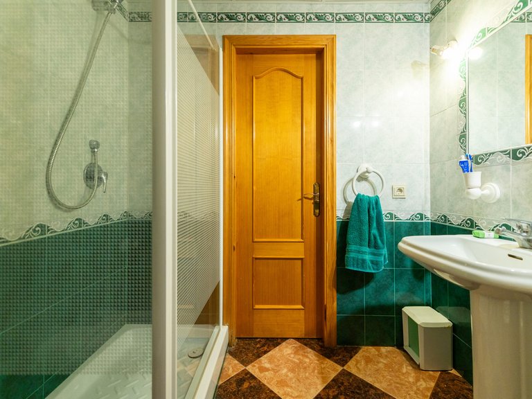 Villa for Sale in Las Chapas, Malaga 25