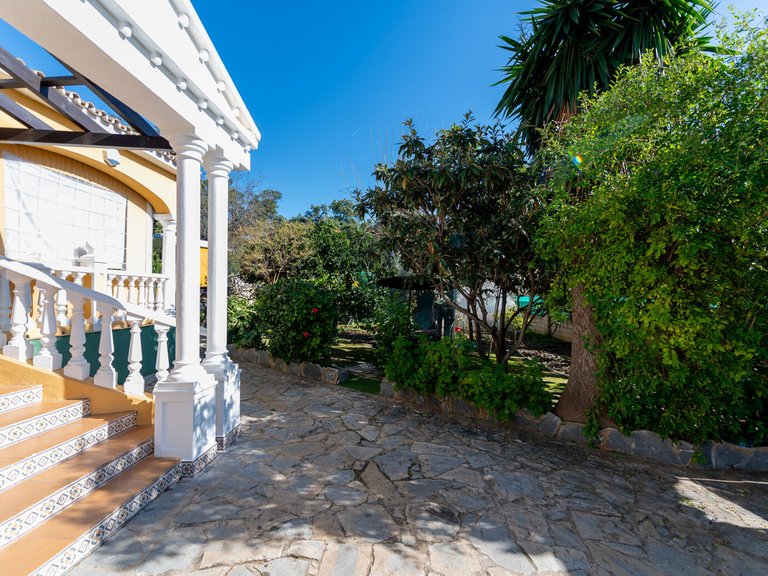 Villa for Sale in Las Chapas, Malaga 7