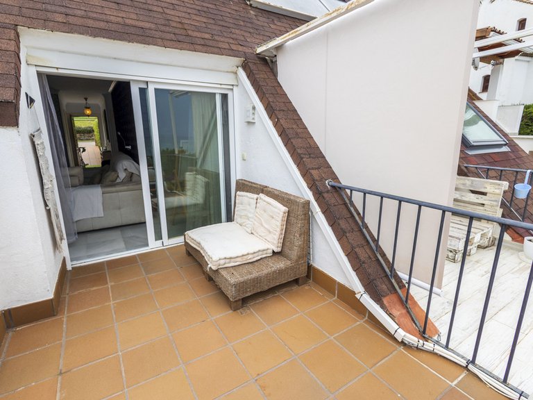 Villa for Sale in Estepona, Malaga 5