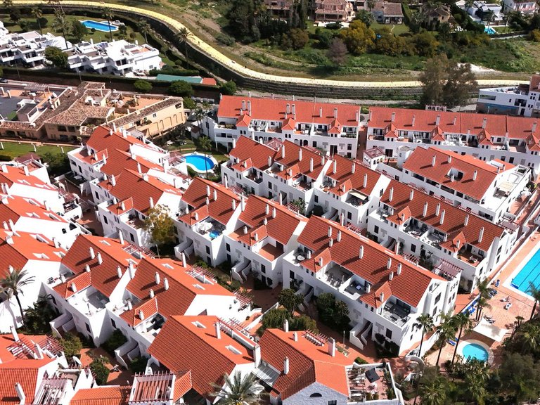 Apartment for Sale in Nueva Andalucía, Malaga 39
