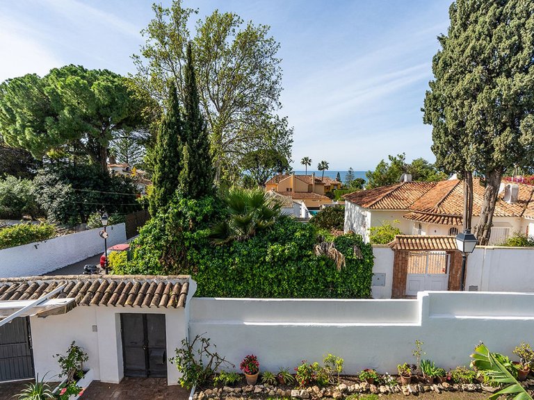 Villa for Sale in Costa del Sol Rio Real Golf, Malaga 18