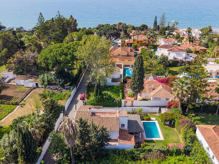 Villa for Sale in Costa del Sol Rio Real Golf, Malaga 35