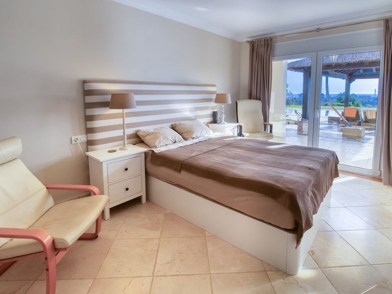 Villa for Sale in Estepona, Malaga 15