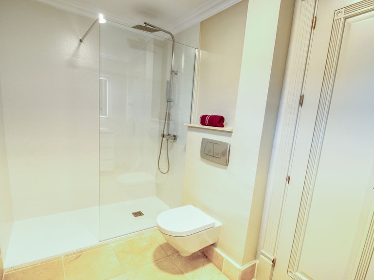 Villa for Sale in Estepona, Malaga 19