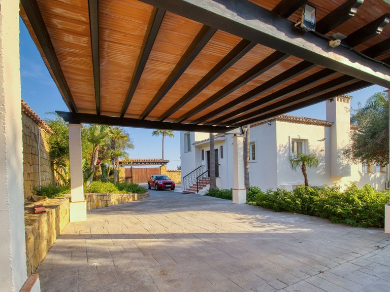 Villa for Sale in Estepona, Malaga 21