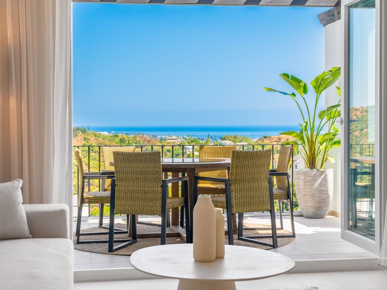 Apartment for Sale in La Quinta, Malaga 1