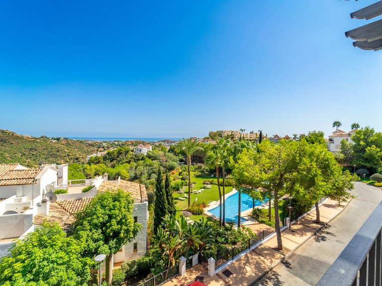 Apartment for Sale in La Quinta, Malaga 12