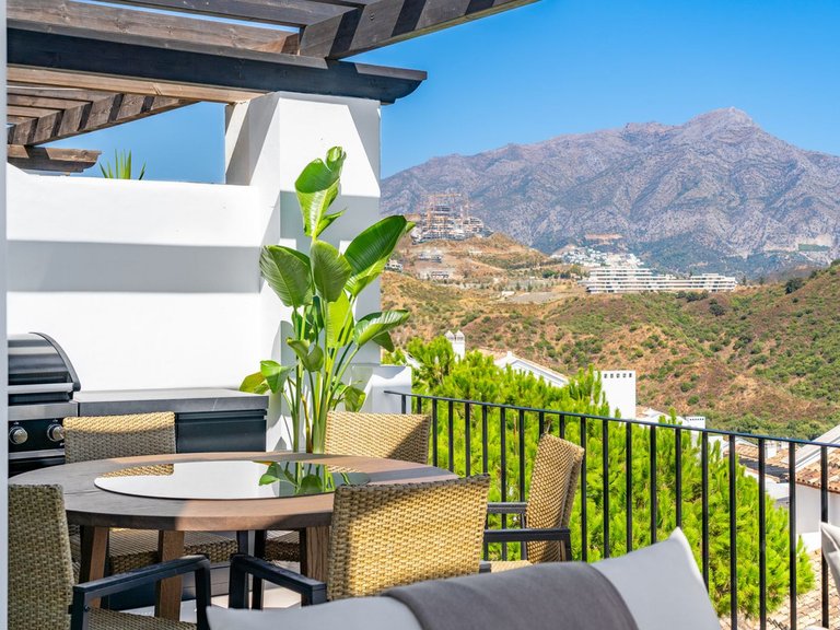 Apartment for Sale in La Quinta, Malaga 15