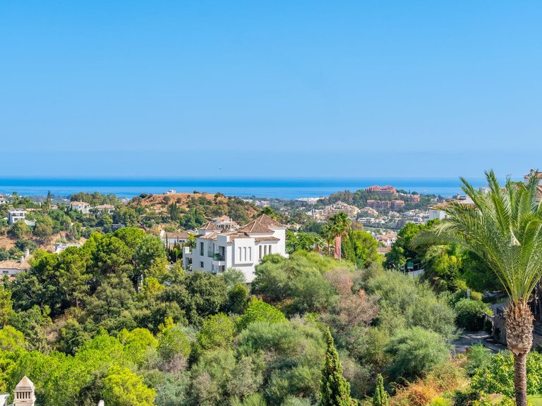 Apartment for Sale in La Quinta, Malaga 18
