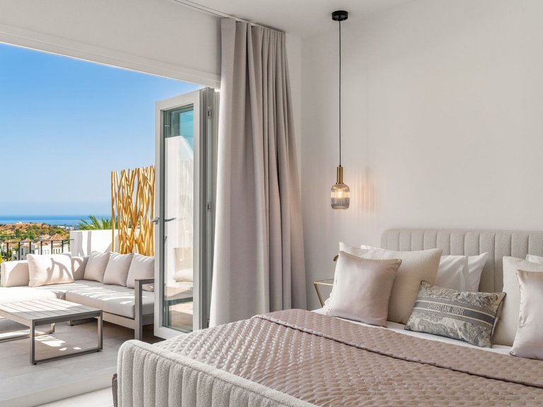 Apartment for Sale in La Quinta, Malaga 25