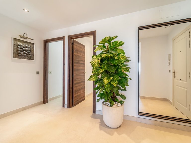 Apartment for Sale in La Quinta, Malaga 34