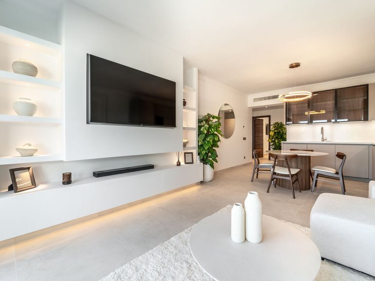 Apartment for Sale in La Quinta, Malaga 4