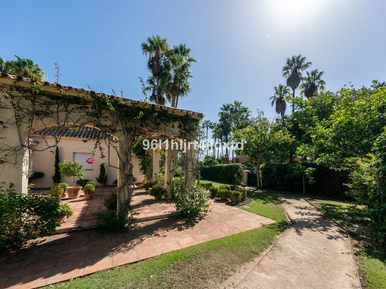 Villa for Sale in Sotogrande Alto, Cadiz 3