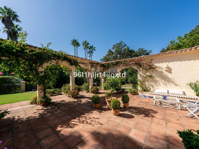 Villa for Sale in Sotogrande Alto, Cadiz 4