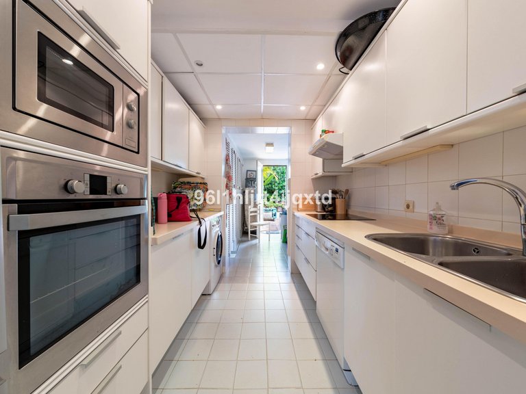 Villa for Sale in Sotogrande Alto, Cadiz 6