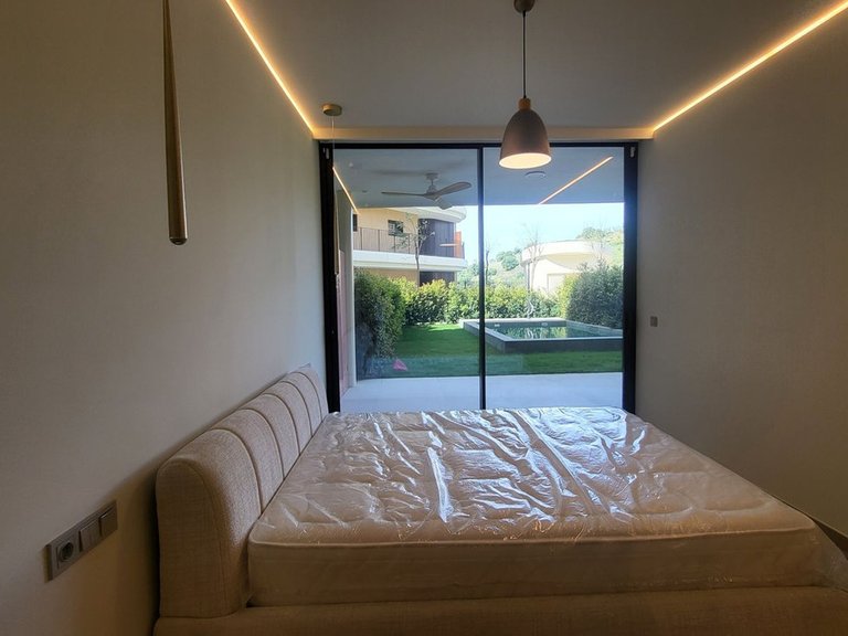Apartment for Sale in Higueron, Malaga 11