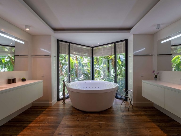 Villa for Sale in La Zagaleta, Malaga 17