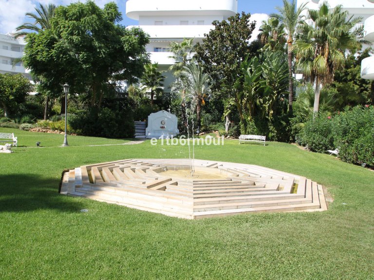 Apartment for Sale in The Golden Mile, Malaga 20