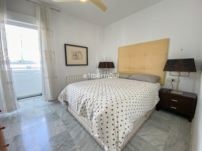 Apartment for Sale in The Golden Mile, Malaga 9
