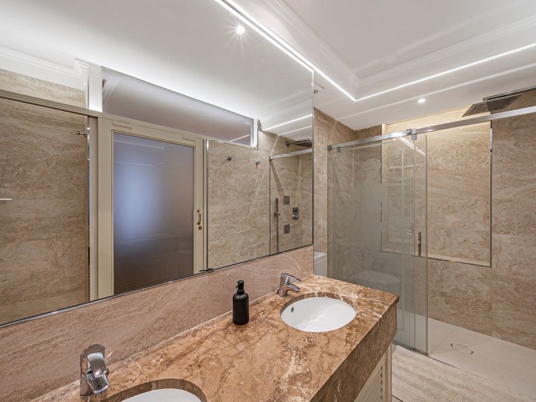 Apartment for Sale in Marbella, Malaga 20