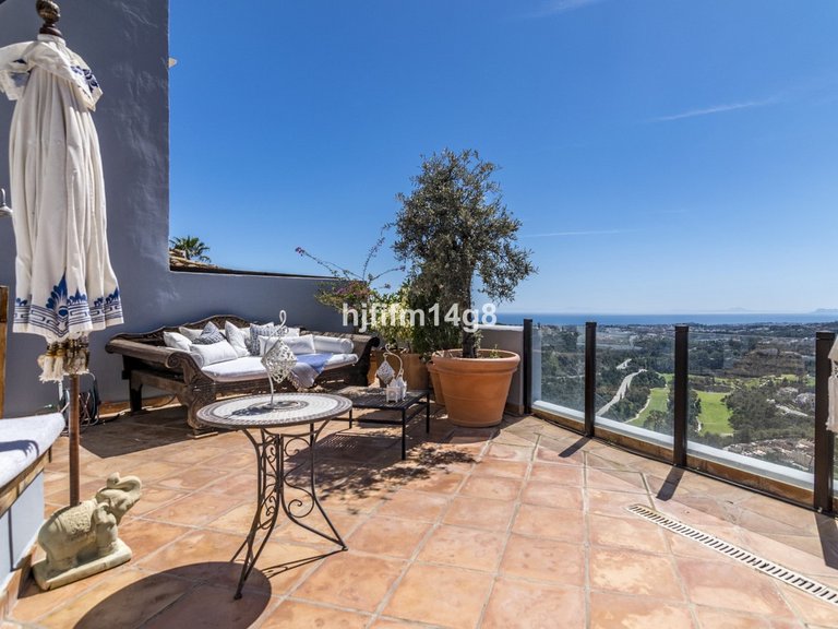 Villa for Sale in La Heredia, Malaga 1