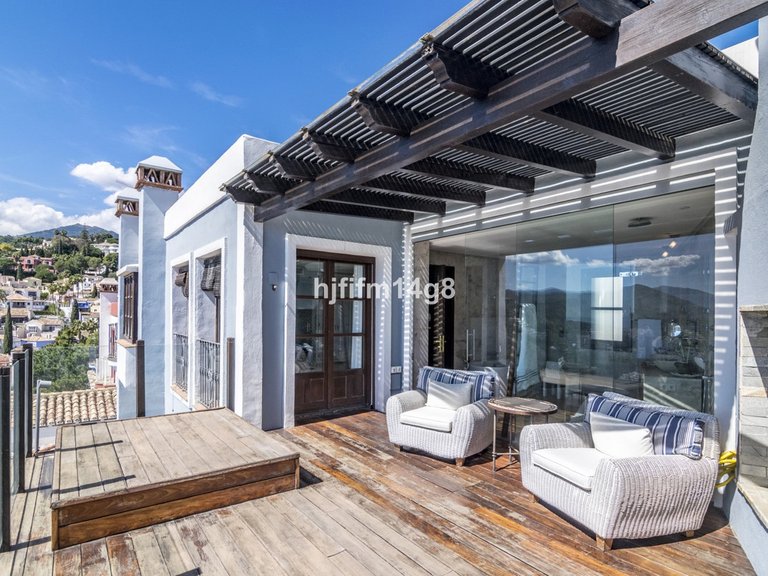 Villa for Sale in La Heredia, Malaga 18