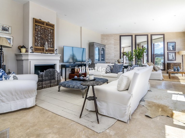 Villa for Sale in La Heredia, Malaga 5