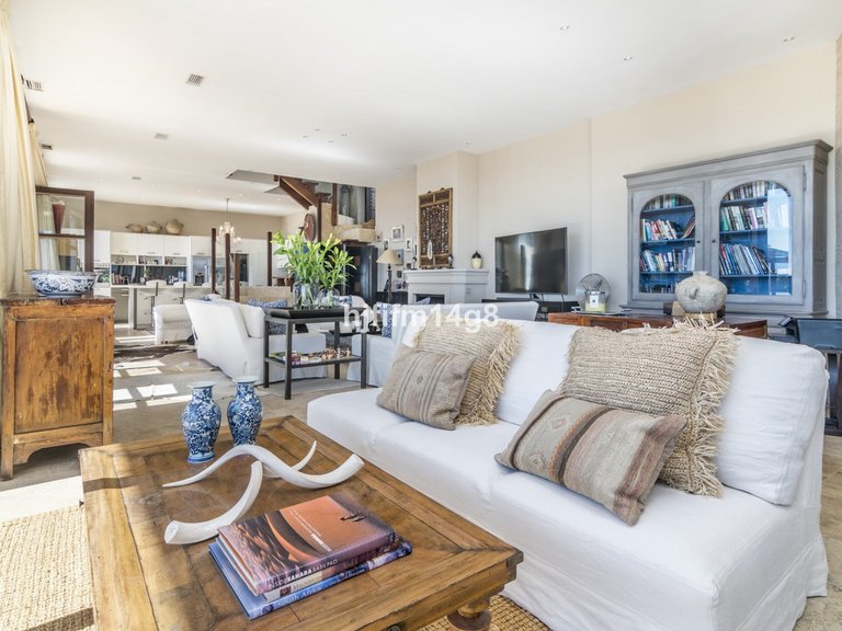 Villa for Sale in La Heredia, Malaga 6