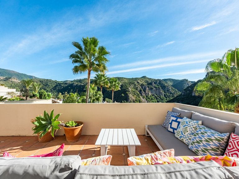 Villa for Sale in Benahavís, Malaga 6
