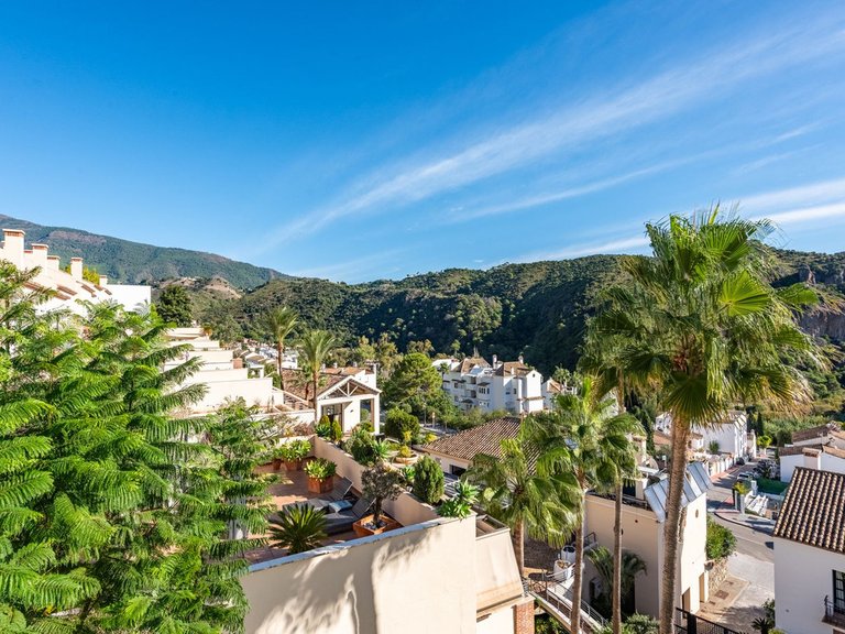 Villa for Sale in Benahavís, Malaga 7