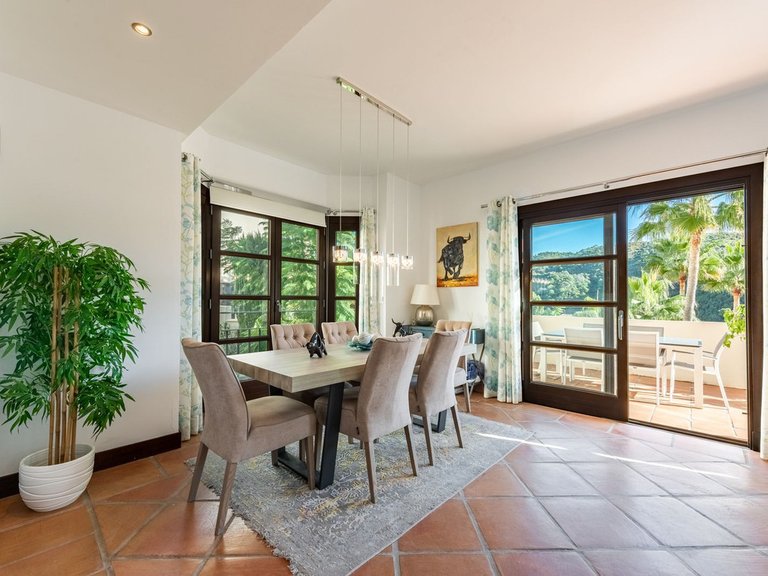 Villa for Sale in Benahavís, Malaga 8