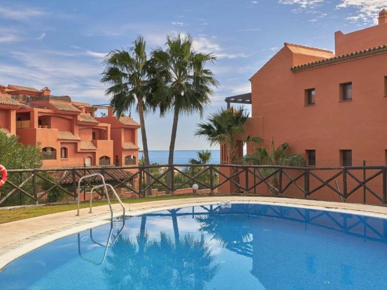 Apartment for Sale in Estepona, Malaga 1