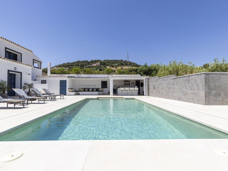 Villa for Sale in Casares, Malaga 38