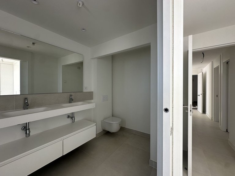 Apartment for Sale in Fuengirola, Malaga 17