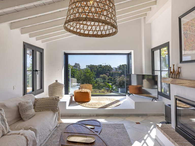Villa for Sale in Guadalmina Alta, Malaga 16