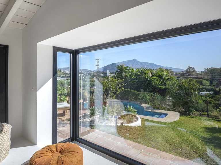Villa for Sale in Guadalmina Alta, Malaga 21