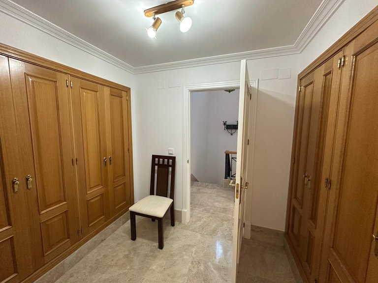 Villa for Sale in Marbella, Malaga 10